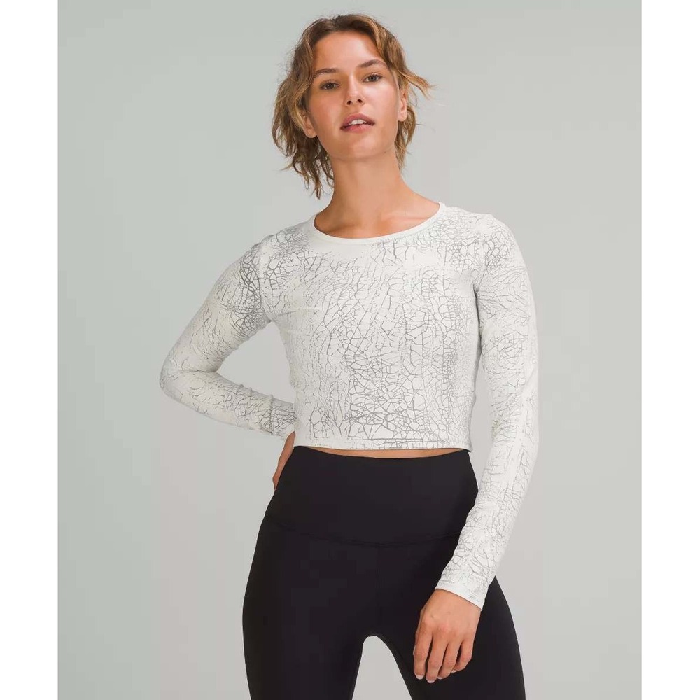Lululemon Wunder Train Cropped Long Sleeve Shirt Crackle Print White Grey Size 6